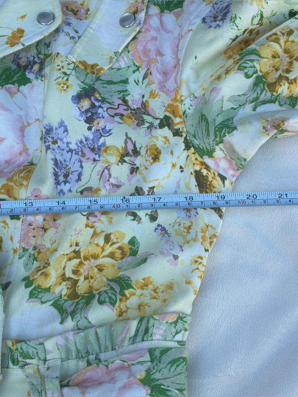 For Love & Lemons Chamomile Denim Romper Buttercreme Floral Size Medium - Picture 5 of 9